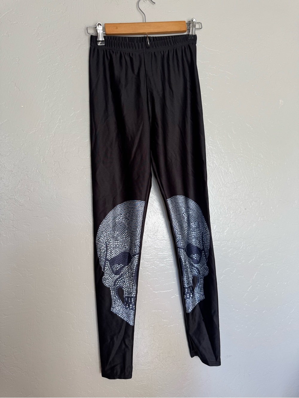 Kids Black Leggings with Silver Skull Detail